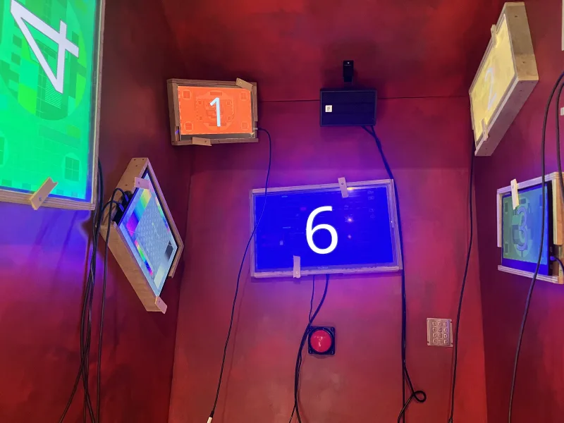 Installation interactive 7 écrans