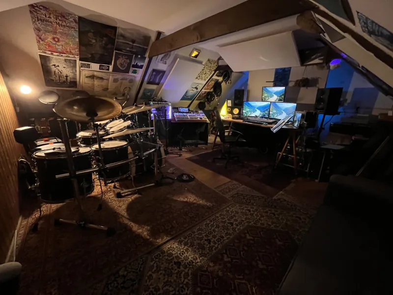 Studio EL8, poste de travail
